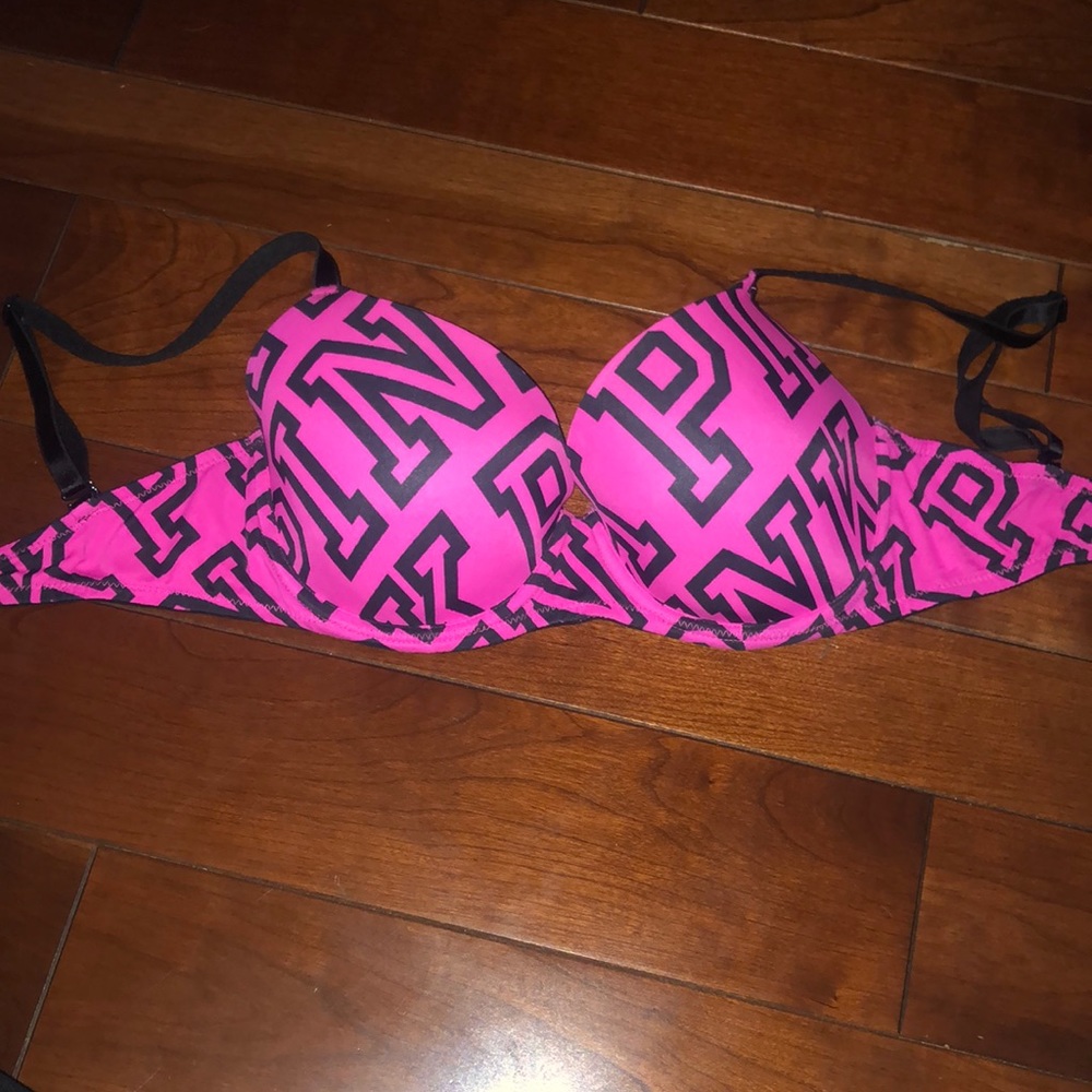 VS PINK BRA